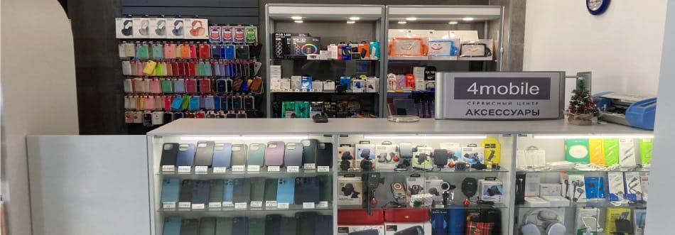 Стойка приёма с витринами аксессуаров — «4Mobile», ТРЦ Антей, Малышева, 53