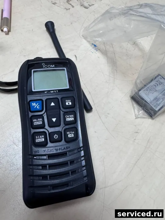 Радиотелефон ICOM IC-M35