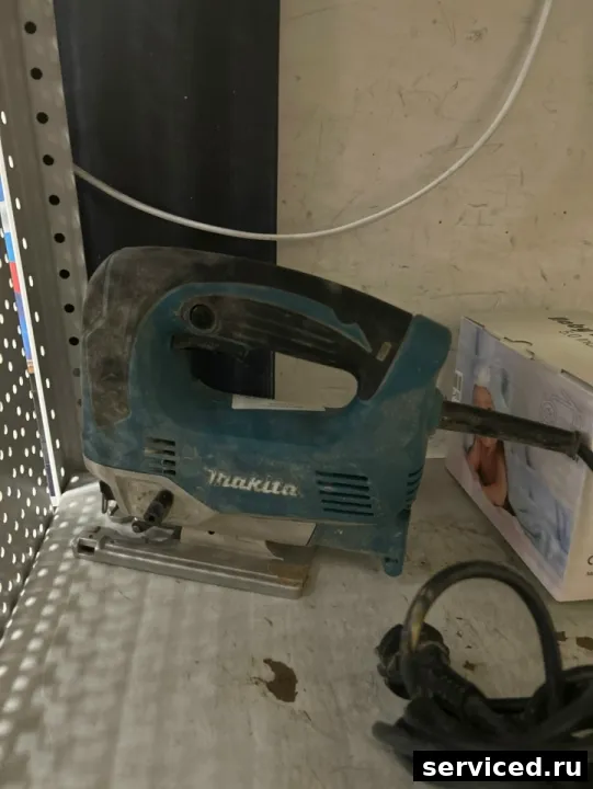 Лобзик Makita JV0600