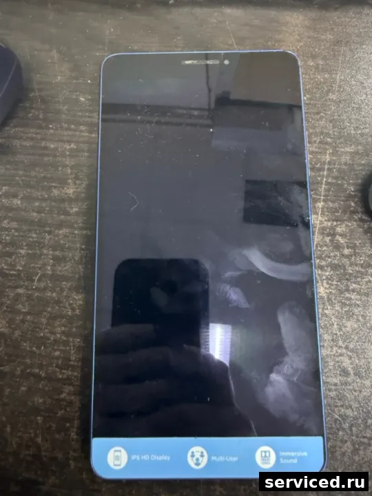 Планшетный компьютер Lenovo TB-7703X