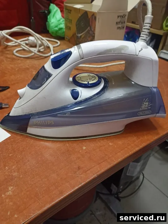Утюг Philips GC4310