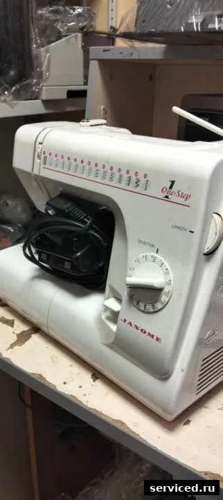 Швейная машина Janome One Step 1