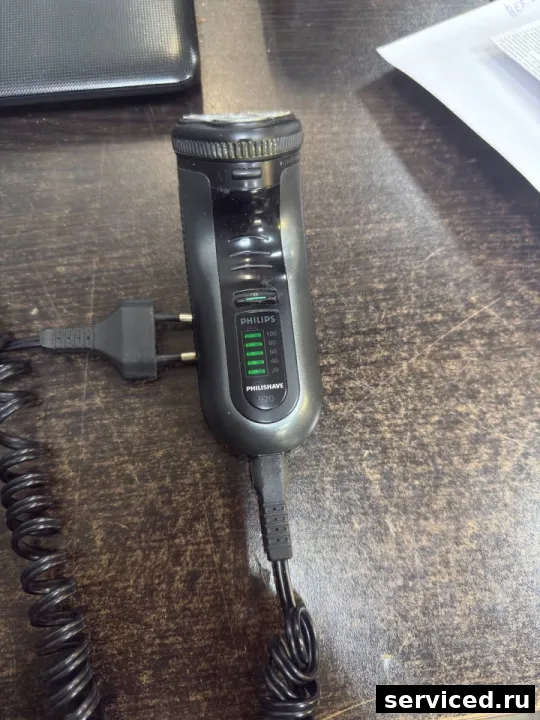 Электробритва Philips PT920